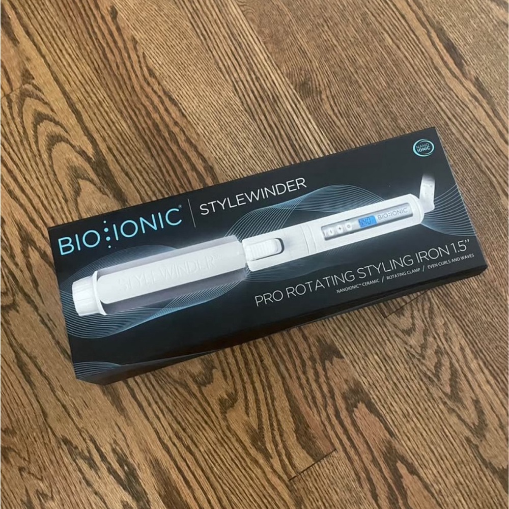 Bio Ionic White Pro Rotating Styling Iron